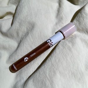 Glossier - Lidstar in Branch